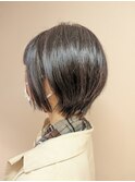 ショートボブ