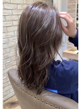 アクロ 梅田店(ACRO) クリーミーベージュハイライト_Kaori