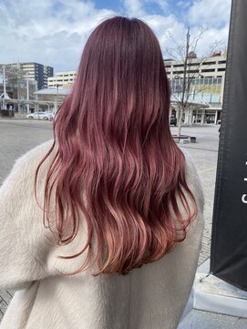 コワファースト 大分(COIFF1RST) ブリーチ有ピンク