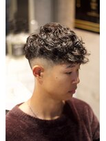 キングスマントーキョー 立川北口店(KINGSMAN TOKYO)&nbsp;アップバング / ツーブロック / スキンフェード 【立川】