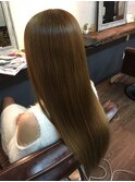 縮毛矯正で艶髪／20代30代40代／新宿／髪質改善