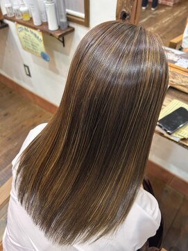 ル コワン ククー(Le coin coucou) 酸性ストレート