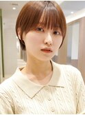 前髪あり小顔つや髪顔まわりショートボブヘアボブルフネビージュ