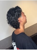 グラッシー(GLASSY)&nbsp;カーリーパーマ/スパイキーショート/マレット：テーパーフェード