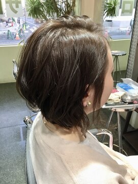 ヘア メイク エア コーディネーション 前下がりボブ