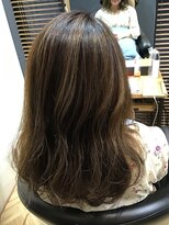 アルター(aL ter) ベージュハイライトからデザインカラーカット