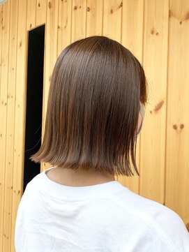 ブゾン(buZon) 【ブゾン】艶ベージュ×外ハネロブ