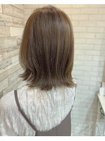 マーリャヘアー(mallia hair) くびれ外ハネミディアム