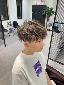 カルロイースタイル(CARLO e-style) ツイストスパイラルパーマ