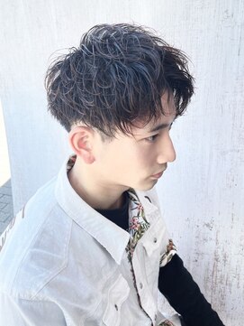 シュエール(Chuaile) ショートアップバング×スパイラル