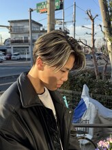 ガイズ ヘアー イサミ(GUY'S HAIR 133) コントラストハイライト/ハイライト/センターパート