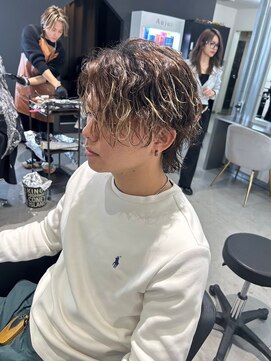 メンズサロン キング 高槻店(Men’s salon K!ng) 波巻きツイストスパイラルパーマ/フェザーパーマ/眉毛/メンズ