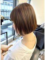 バッカ(BACCA)&nbsp;ツヤ感UP！40代に似合う立体ハイライトボブ