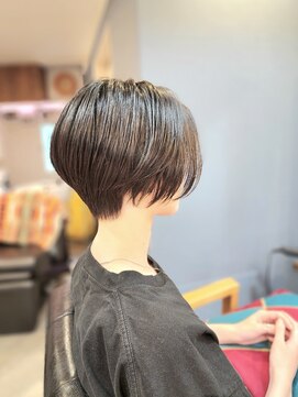 キートス(Kiitos) 首が細く見えるショートボブ