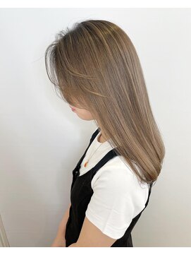 ロッカ ヘアーイノベーション(rocca hair innovation) 柔らかベージュストレート