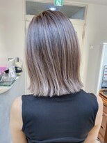 テトラ バイ ネオリーブ 横浜西口店(tetra by neolive)&nbsp;切りっぱなしボブグラデーションカラーグレージュN