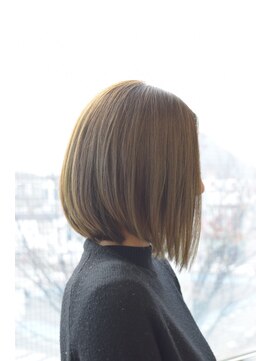 ヘアアンドメイク ムーア(Muuua) 明るめオリーブベージュカラー