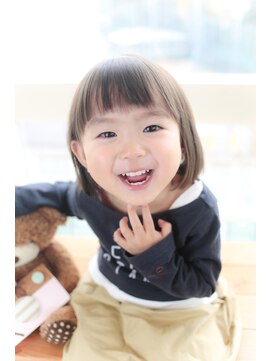 フォトスタジオ アンド ヘアメイク ニコメルシー(photo studio hair make nico merci) キッズ , ファーストカット . にこめるしー