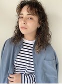 【三ツ井純】ミディアムハードパーマニュアンスブラウンくせ毛風