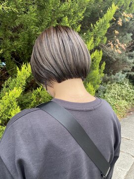 エトランジェ(Etrange) ミニボブ/ショートボブ