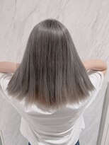 リー 京橋(Lee)&nbsp;店長今里☆ブリーチ2回してホワイトグレー☆