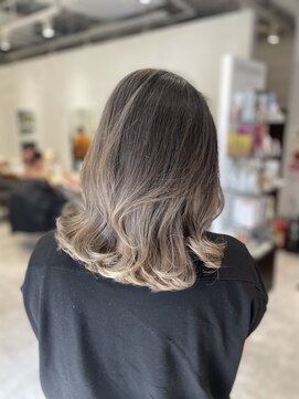 アヴァンス 京橋店(AVANCE) エアータッチバレイヤージュグラデーション