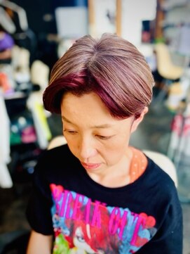 マニッシュ(mannish) セクションカラー