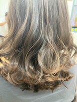 アトリエ ラブラドレッセンス(atelier labrado rescence)&nbsp;大人ハイライト