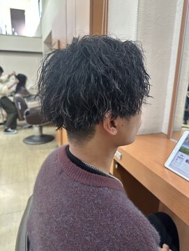 フェリア サウスガーデン(felia southgarden) 20代30代◎ツイストスパイラルパーマ×センターパート