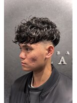 バーバークラシックス(BARBER CLASSICS) スペインカール/スキンフェード
