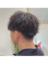 タスクヘアー(task hair)&nbsp;くるくるしない縦落ちツイストスパイラルパーマ×メンズショート