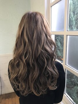 ニコ(nico.) オリーブベージュ ハイライトスタイル