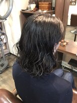 ケアルタイム(Curel time) 大きく動くミディパーマスタイル