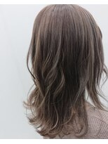 ヴィトゥレイ(Betray)&nbsp;Betray blue beige