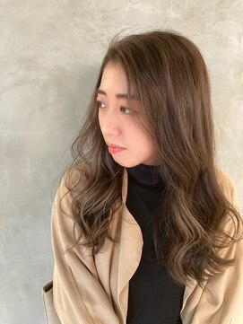 ユニカ(UNIKA) グレージュ×イヤリングカラー