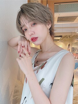 ルービック 豊中(Rubik's) ハイトーンショート/グレージュ/くすみカラー