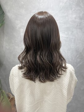 フレームプラス 御堂筋難波店(FRAME +) 柔らかベージュカラー