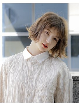 ヴィル(VILLE) ショート/ボブ/レイヤーカット/顔まわりカット/髪質改善/鈴鹿