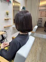 ワンアンドオンリー(One And Only)&nbsp;透明感チョコレートブラウン大人可愛いストレートボブスタイル