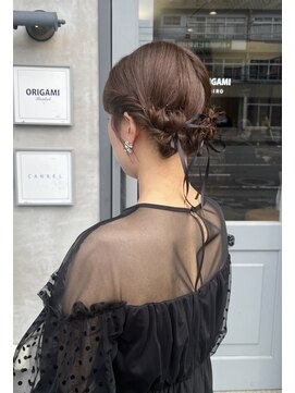 オリガミ トイロ(ORIGAMI TOIRO) リボン×キレイめおだんごスタイル