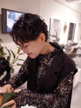 レフ(LEF) ハンサムショート/スパイラル/ミックスパーマ/耳上/メンズライク