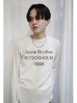 ピア ヤクイン(Pia Yakuin) 韓国風ナチュラルセンターパート