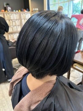艶髪スッキリショート