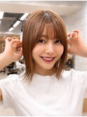切りっぱなしボブ／ベージュボブ／レイヤー／ボブ