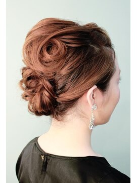 ザデイ(THE DAY) リーゼントアップスタイル