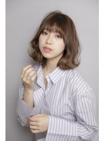 ルルディ バイ アフロディーテ銀座(luludi by APHRODITE)&nbsp;ミディアム/デザインカラー/シルキーベージュ/斜めバング/銀座