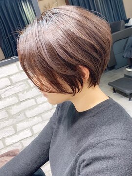 アヴァロン(AVALON) 30、40代にオススメ!絶壁解消くびれショート×イルミナカラー