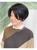 ボブより軽めのショートボブ