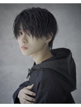 シン(syn) センターパート　スパイラル　パーマ