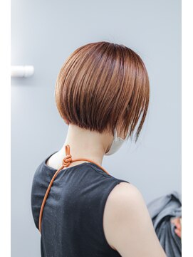 ノード(NODO) コーラルオレンジのミニボブ♪